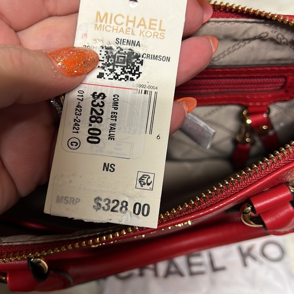 Michael Kors Signature Sienna Small Messenger - Picture 6 of 7